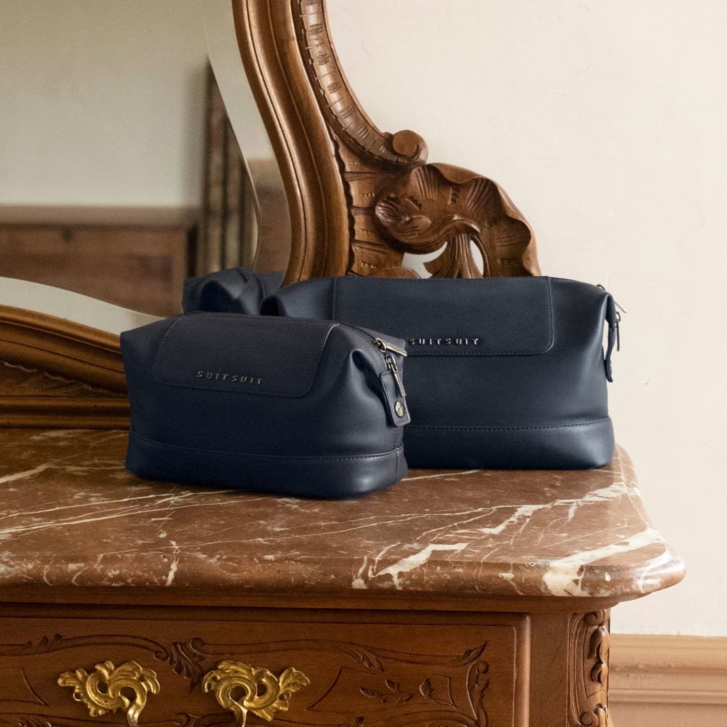 Mystique - Midnight Blue - Trousse de Toilette XL Et sac de maquillage