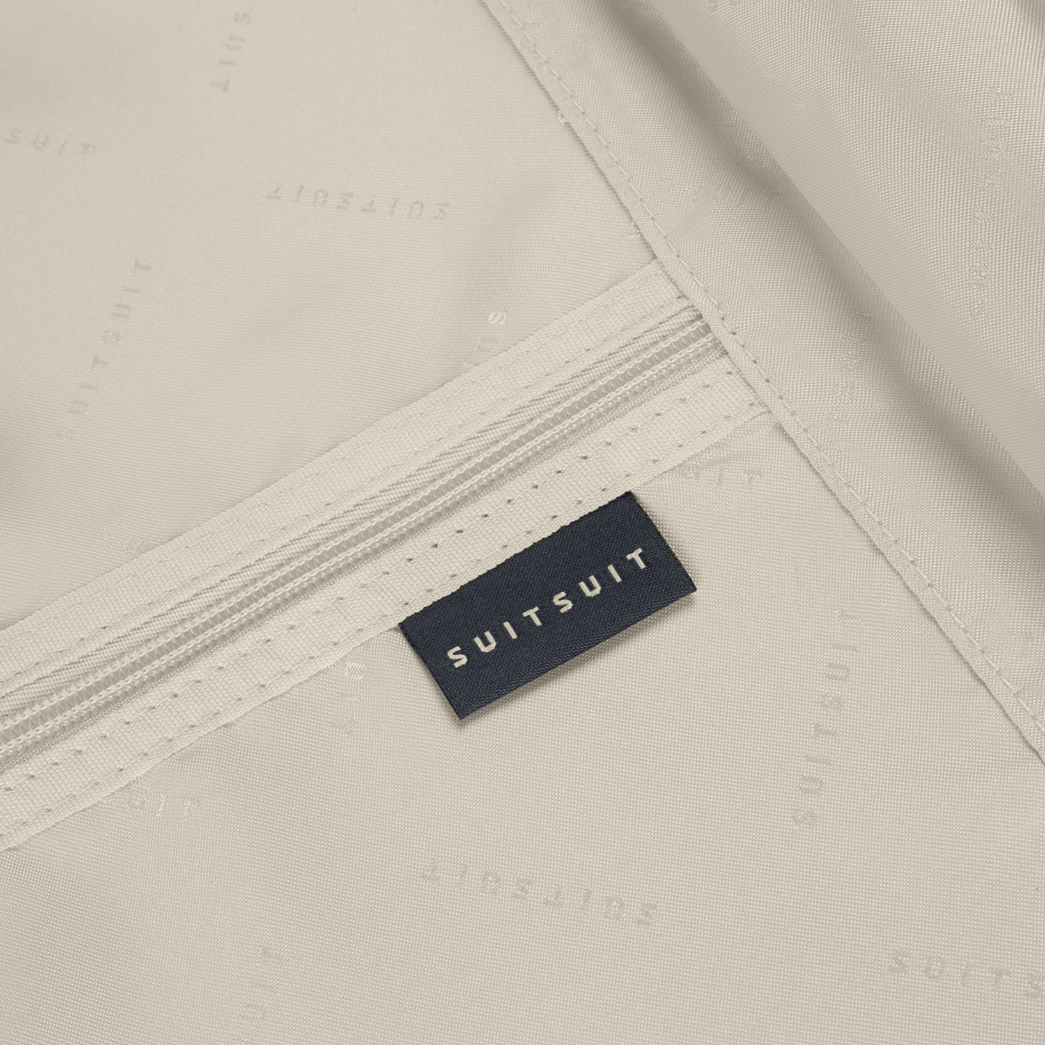 Mystique - Cherry Lacquer - Soute (76 cm)