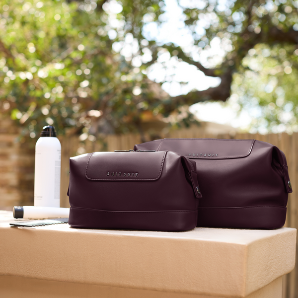 Mystique - Cherry Lacquer - Trousse de Toilette XL Et sac de maquillage