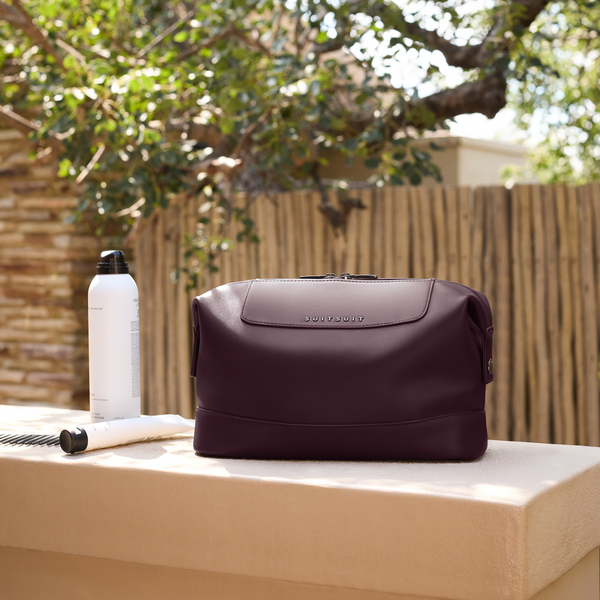 Mystique - Cherry Lacquer - Trousse de Toilette XL